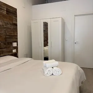  Apartment Hermoso Piso A 3 Min De La Estacion De Bus Y Tren Ave Spain